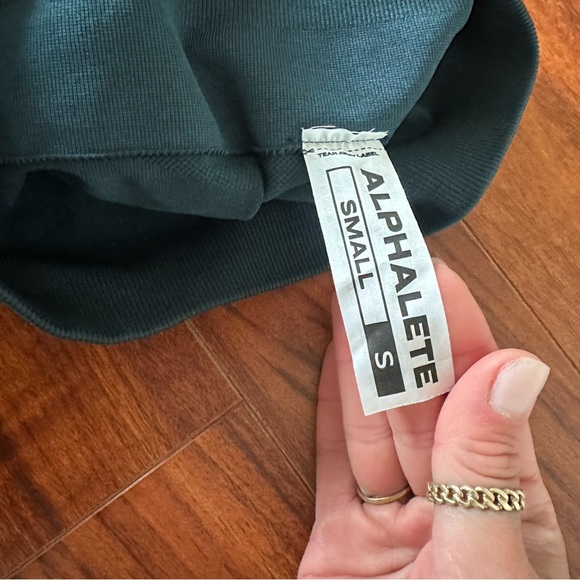 Alphalete Dark Green Athletic Shorts - Picture 4 of 4